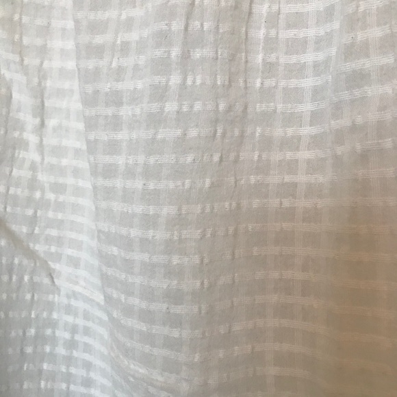 Universal Thread Flutter Sleeve Top White - Picture 5 of 8